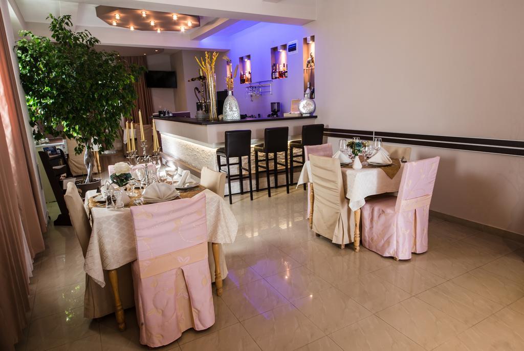 Hotel Ideal Podgorica Exterior foto